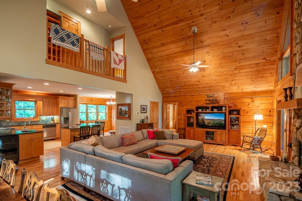 312 Blueberry Lane Boone, NC 28607 - Photo 14 of 48 Gallery Image 14