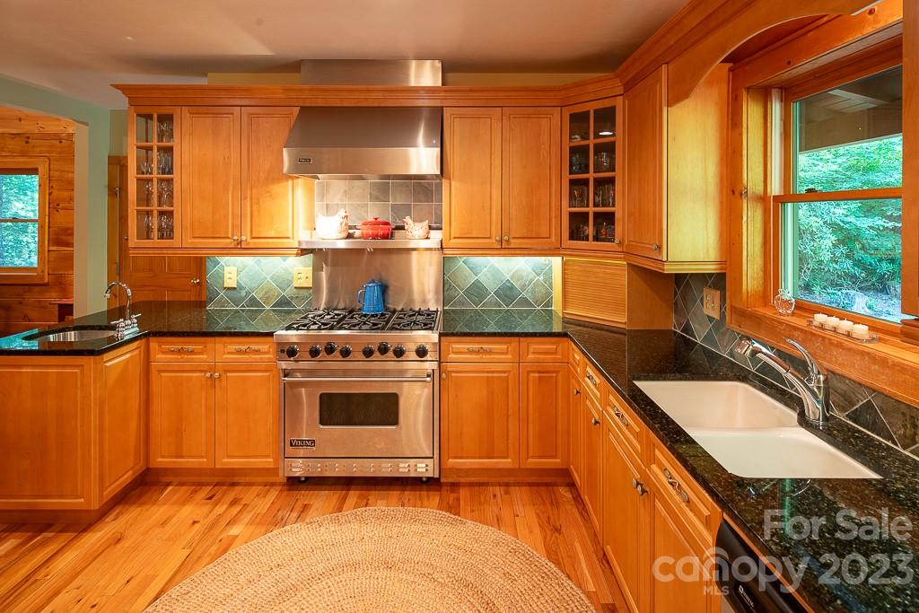 312 Blueberry Lane Boone, NC 28607 - Photo 20 of 48 Gallery Image 20