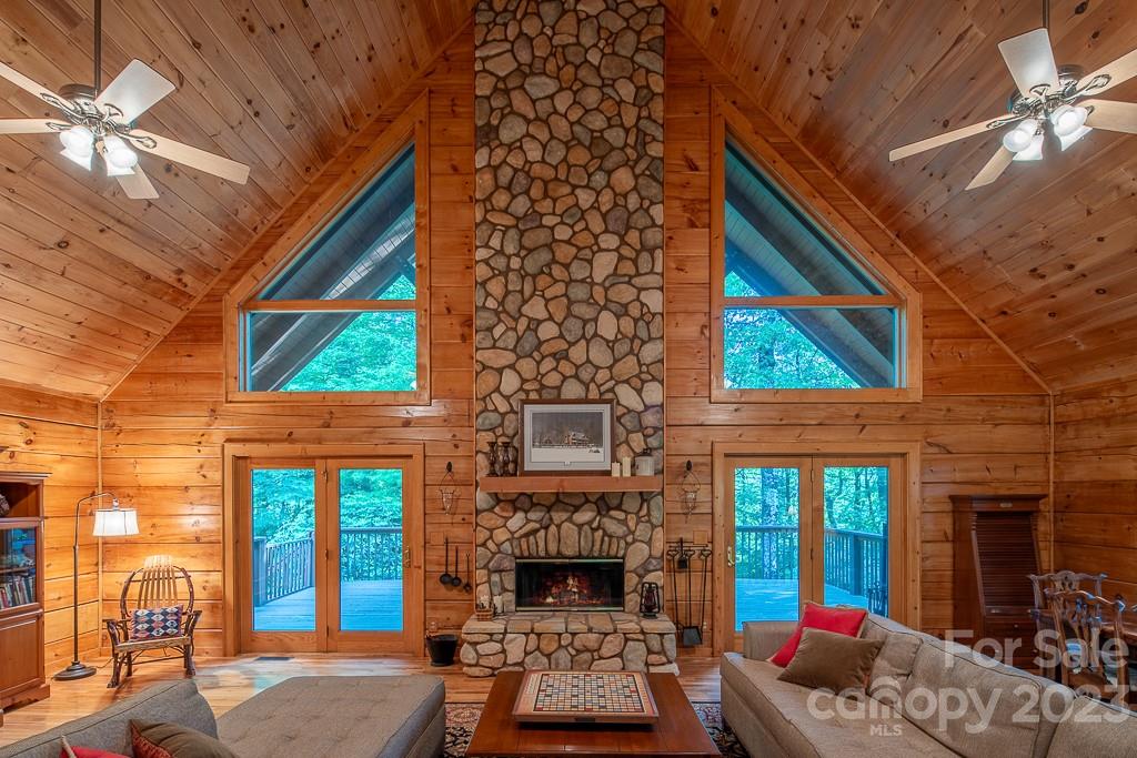 312 Blueberry Lane Boone, NC 28607 - Photo 9 of 48 Gallery Image 9