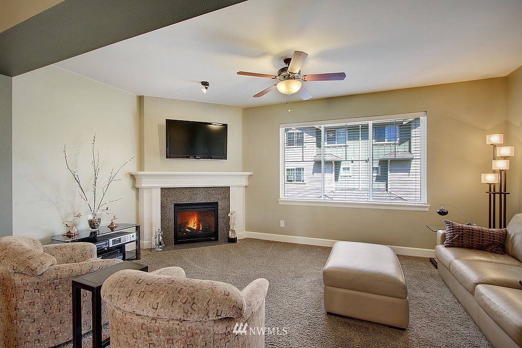 4625 Northeast 3rd Lane, Unit G1 Renton, WA 98059 - Photo 3 of 22 Gallery Image 3