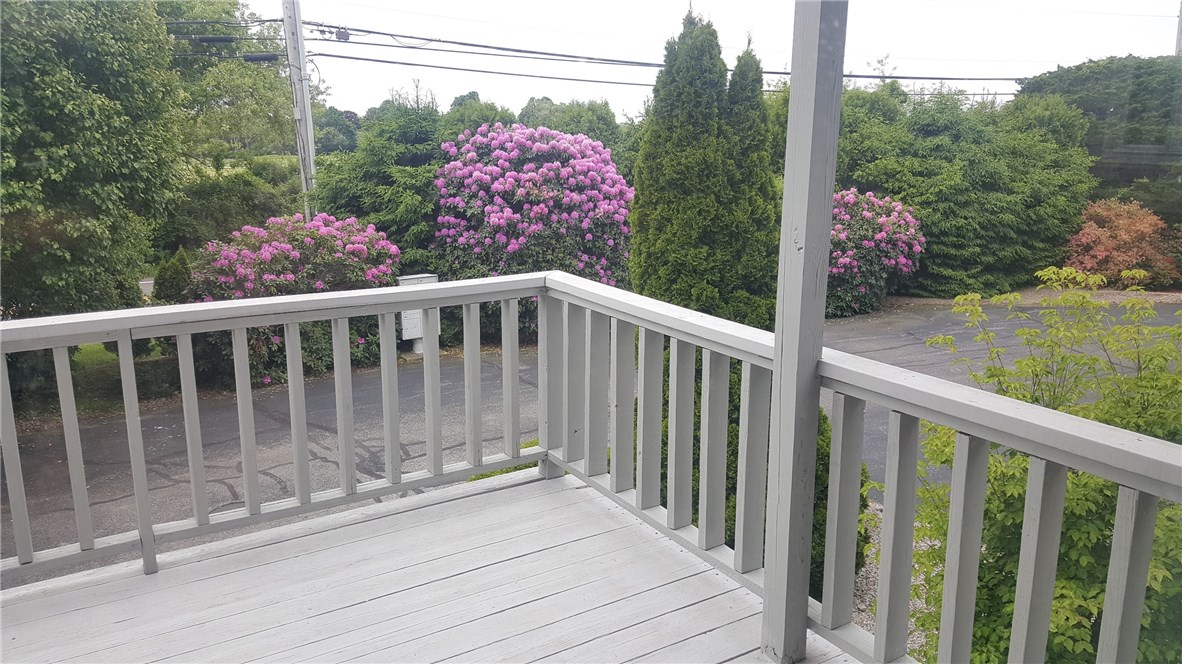 284 Shore Road Westerly, RI 02891 - Photo 5 of 39