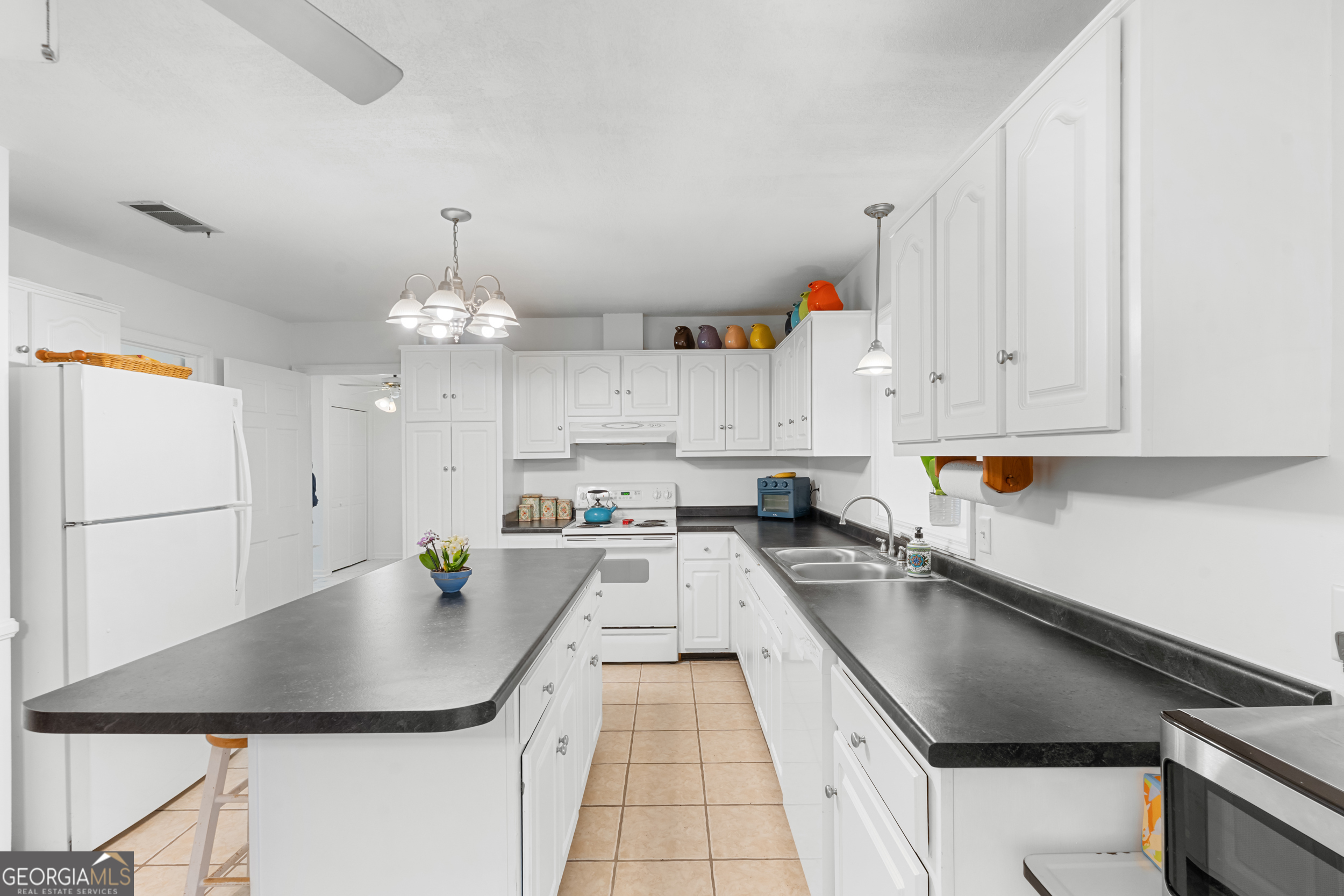 126 Oak Ridge Drive Statesboro, GA 30458 - Photo 8 of 47