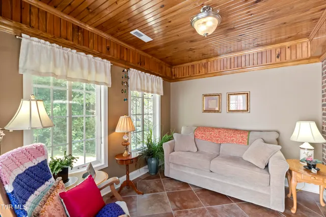 $289,900 | 106 Bridgewater Court, Gray, TN 37615