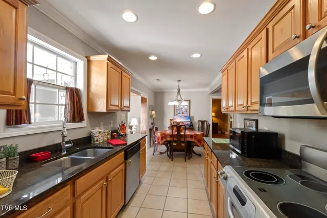 $289,900 | 106 Bridgewater Court, Gray, TN 37615