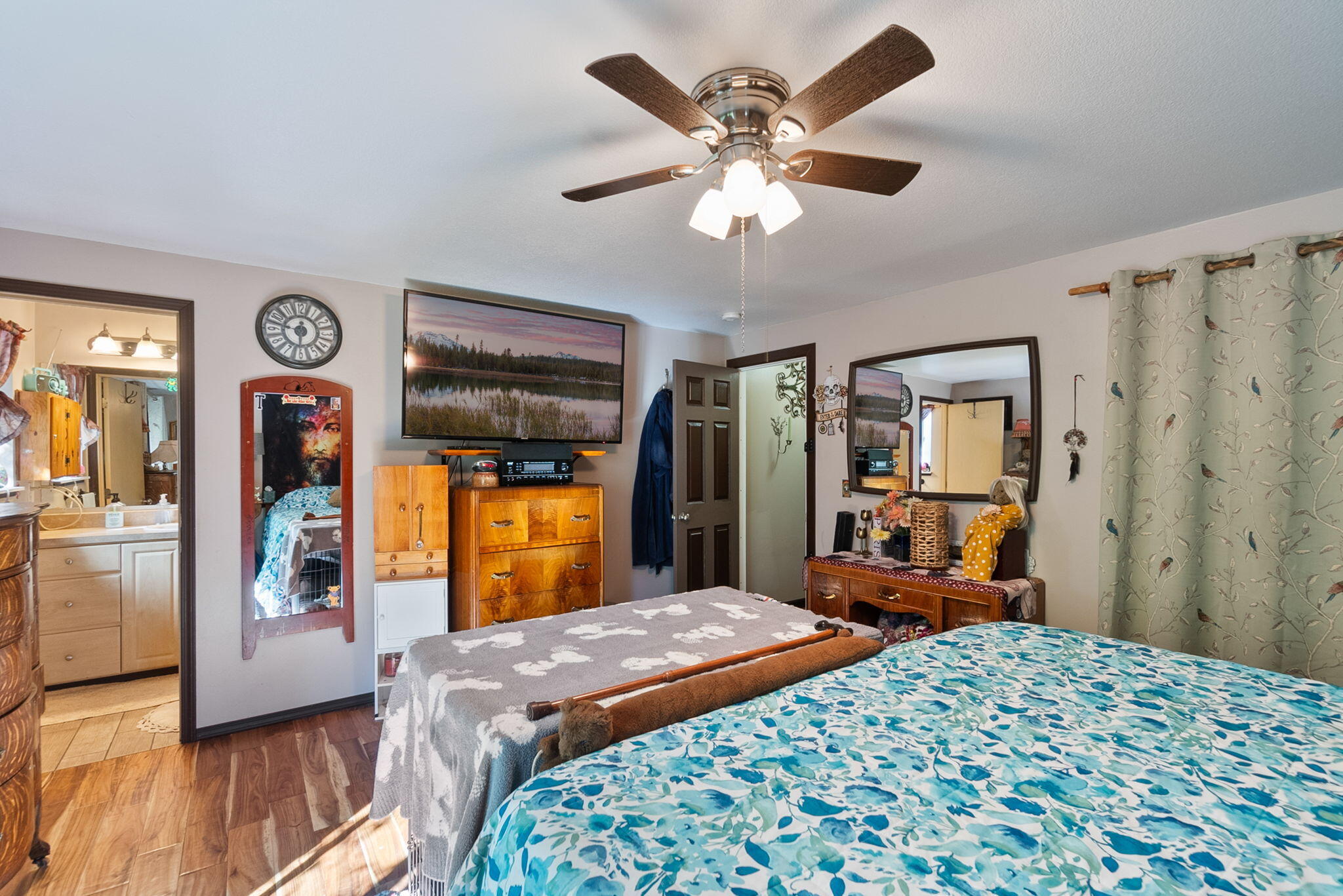 19275 Cherokee Road Bend, OR 97702 - Photo 22 of 47 21-web-or-mls-Riley Visuals-21