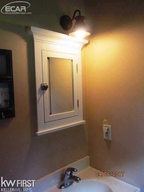3076 Quick Road Holly, MI 48442 - Photo 25 of 33 21368961-24.JPG