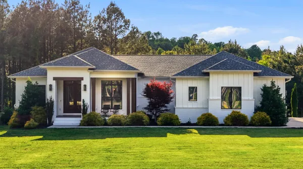 $915,000 | 2275 River Bluffs Drive, Jasper, TN 37347