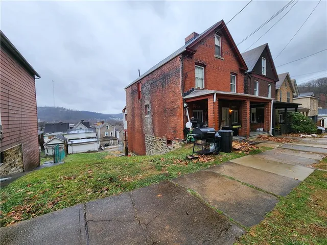 $120,000 | 517 5th Street, Pitcairn, PA 15140