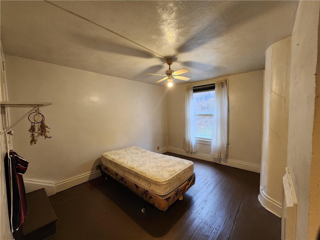 517 5th Street Pitcairn, PA 15140 - Photo 14 of 23