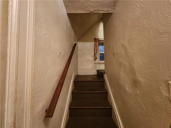 $110,000 | 517 5th Street, Pitcairn, PA 15140