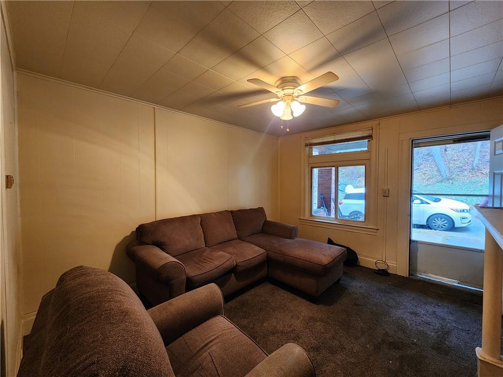 517 5th Street Pitcairn, PA 15140 - Photo 19 of 23