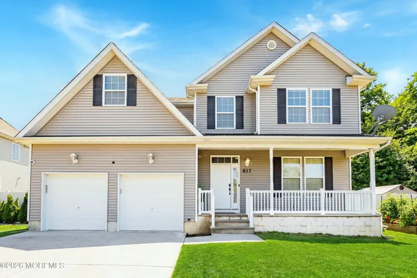 $690,000 | 817 Locust Road, Beachwood, NJ 08722