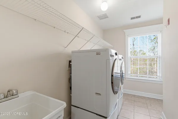 $690,000 | 817 Locust Road, Beachwood, NJ 08722