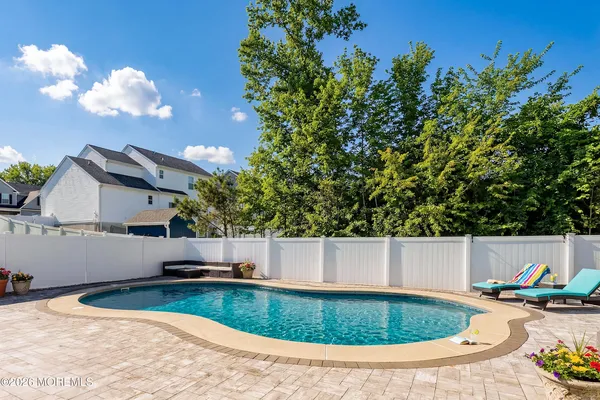 $690,000 | 817 Locust Road, Beachwood, NJ 08722