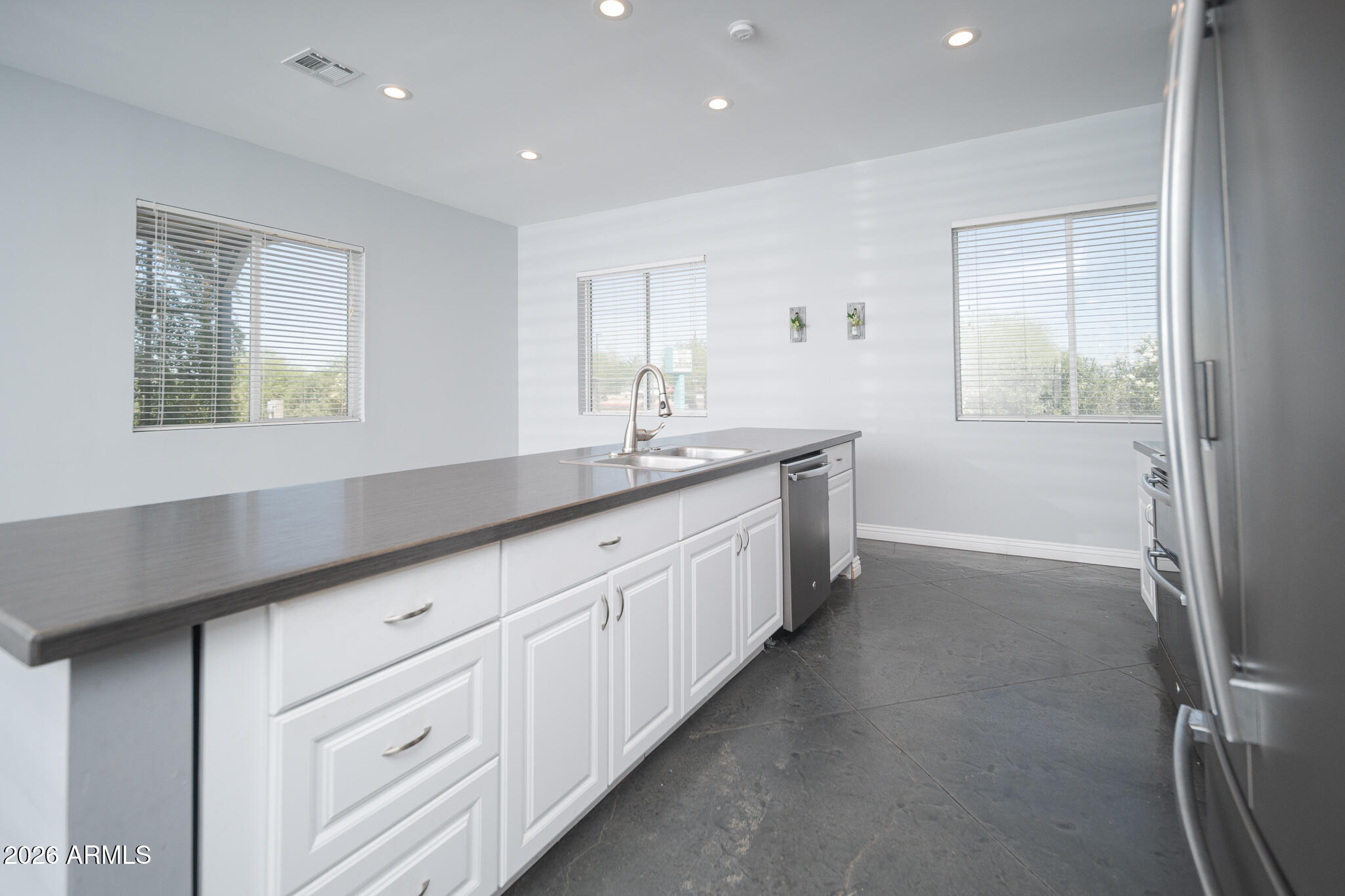 12945 West Varney Road El Mirage, AZ 85335 - Photo 14 of 70 KITCHEN