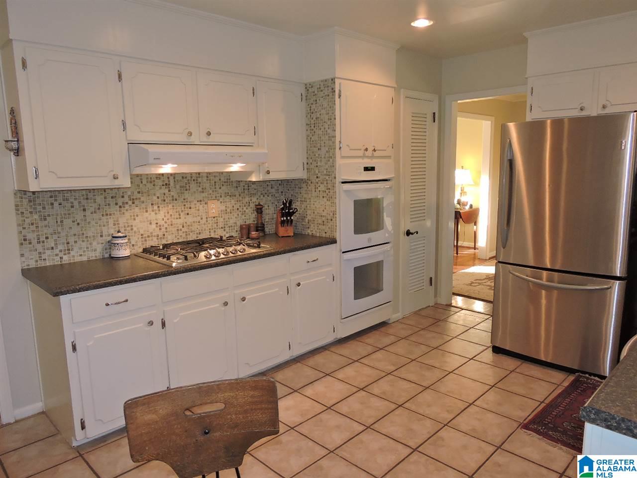 1781 Cornwall Road Birmingham, AL 35226 - Photo 11 of 40