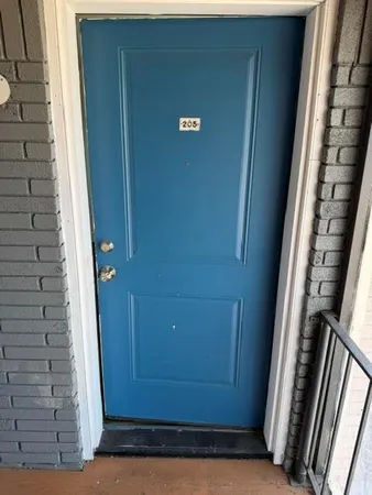 $1,400 | 723 North Marsalis Avenue, Unit 205, Dallas, TX 75203