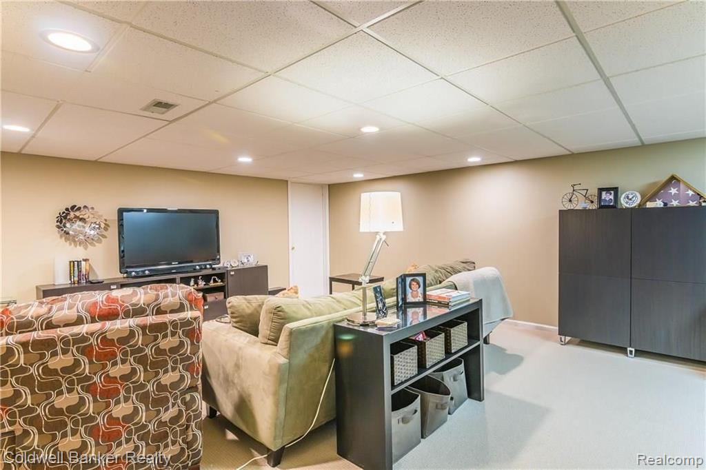 2192 Rochelle Park Drive, Unit 112 Rochester Hills, MI 48309 - Photo 31 of 37