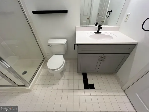 $2,195 | 15301 Diamond Cove Terrace, Unit F, Rockville, MD 20850