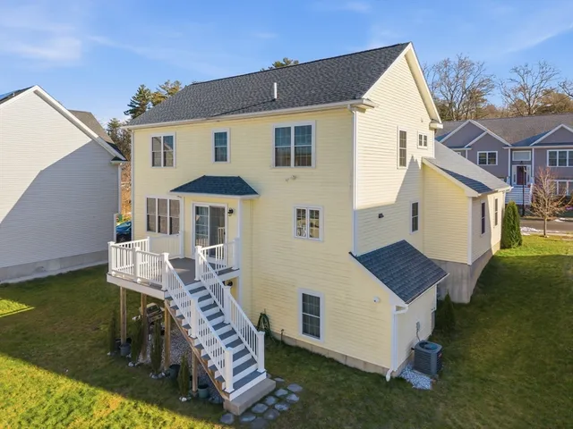 $689,800 | 17 Carousel Terrace, Dartmouth, MA 02747