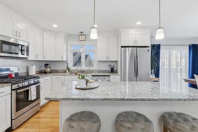 $689,800 | 17 Carousel Terrace, Dartmouth, MA 02747