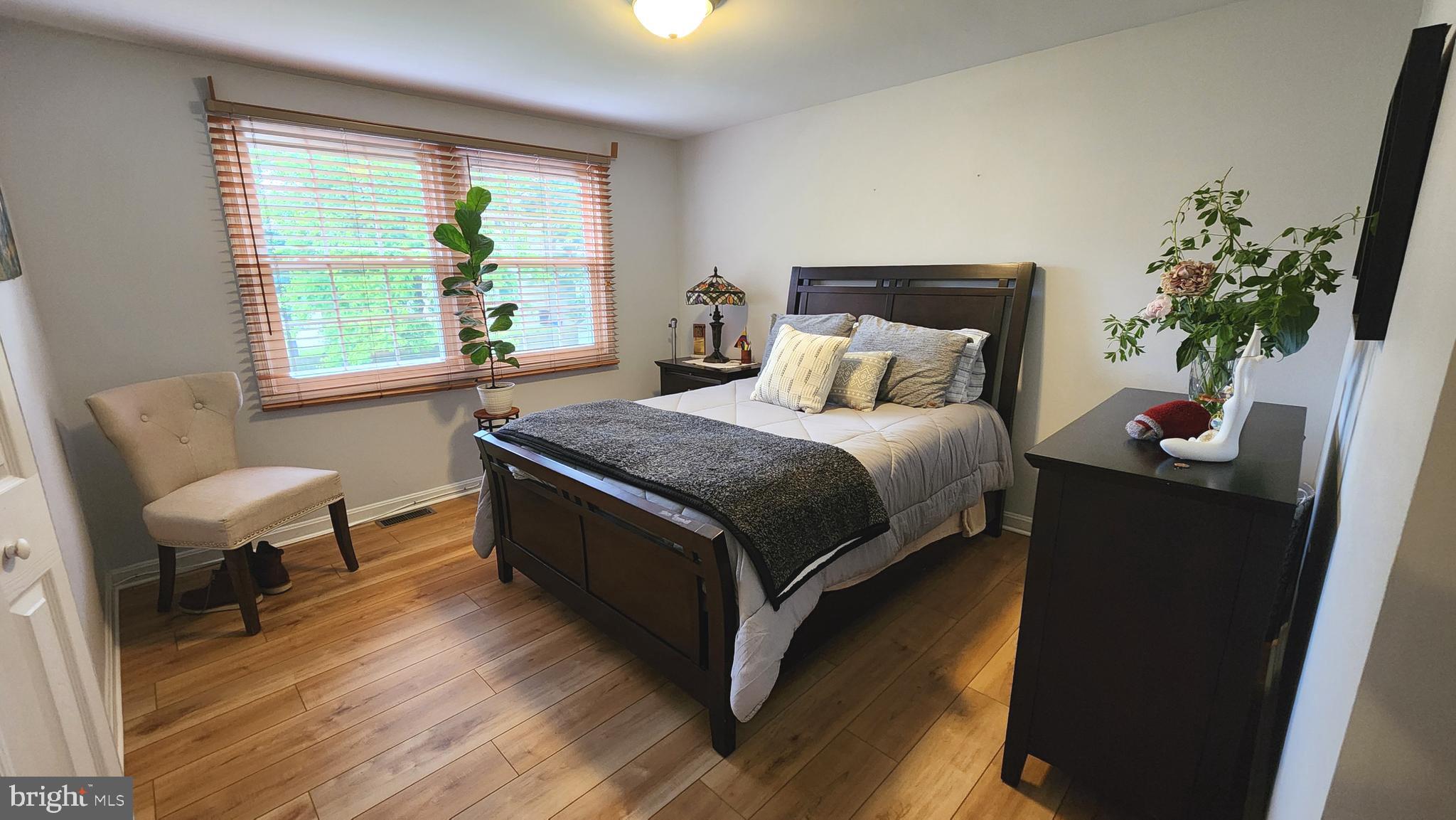 14004 Beechvue Lane Silver Spring, MD 20906 - Photo 12 of 57 Large 2nd bedroom