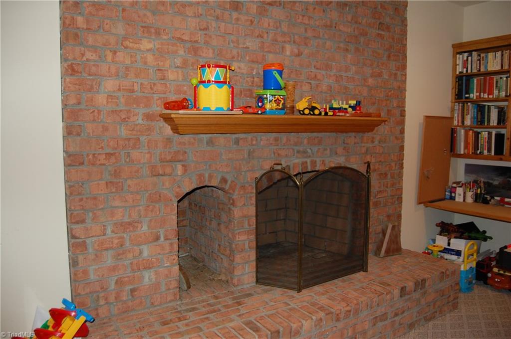 328 Melton Road Elkin, NC 28621 - Photo 23 of 28 Gallery Image 23