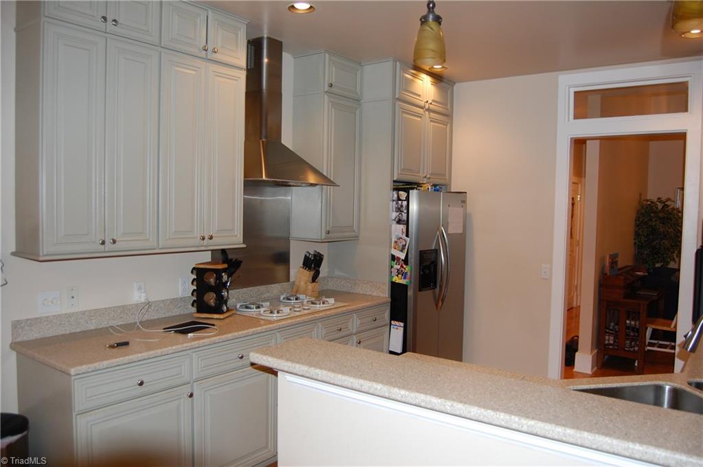 328 Melton Road Elkin, NC 28621 - Photo 4 of 28 Gallery Image 4