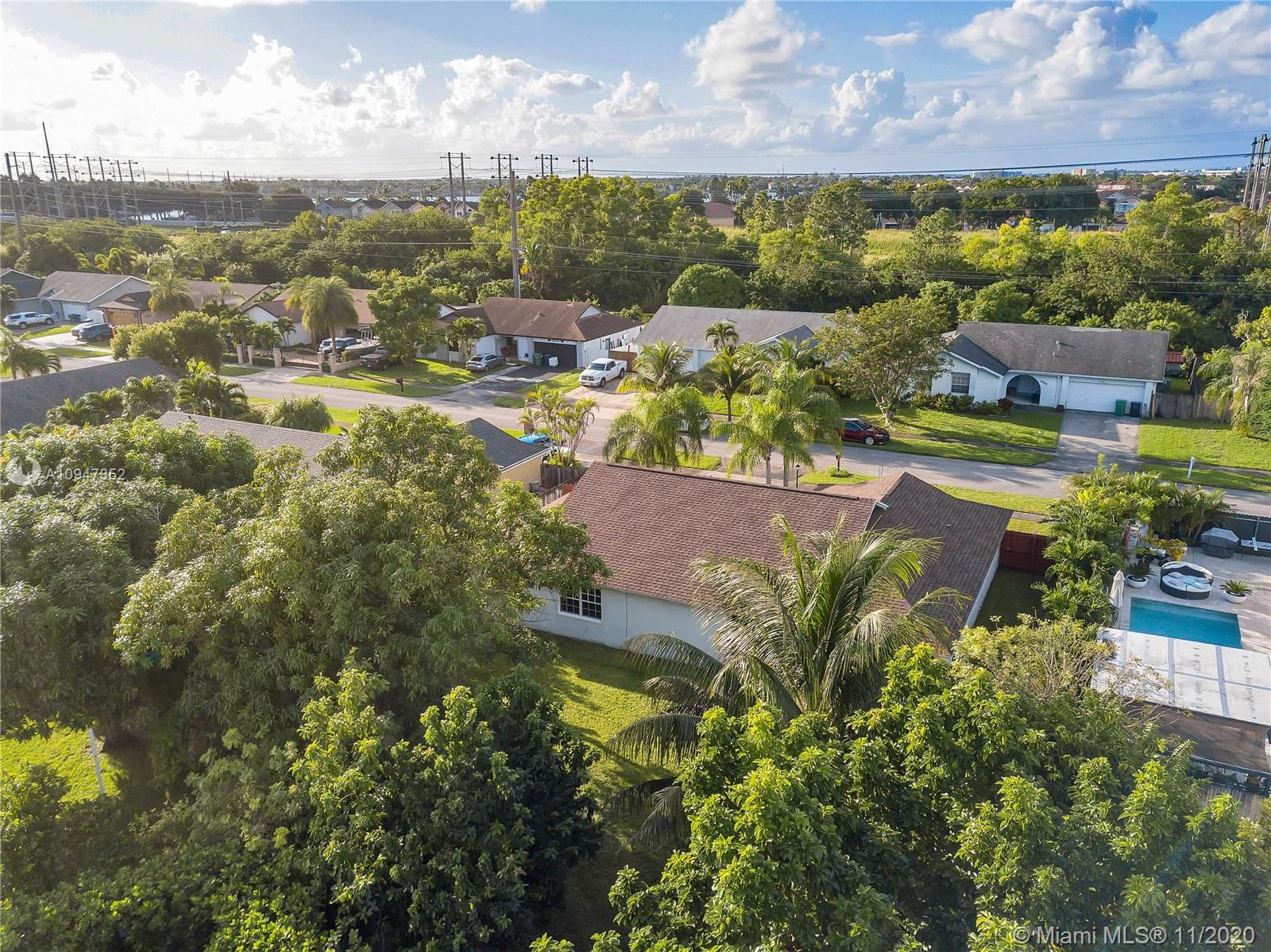 14851 Southwest 129th Place Road Miami, FL 33186 - Photo 11 of 41 Gallery Image 11