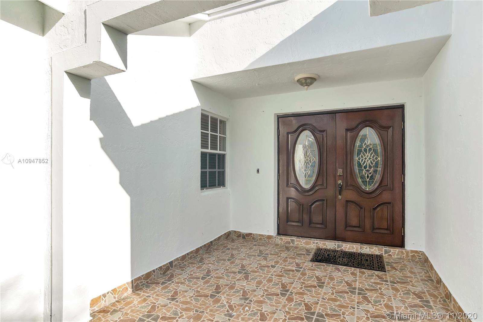 14851 Southwest 129th Place Road Miami, FL 33186 - Photo 21 of 41 Gallery Image 21