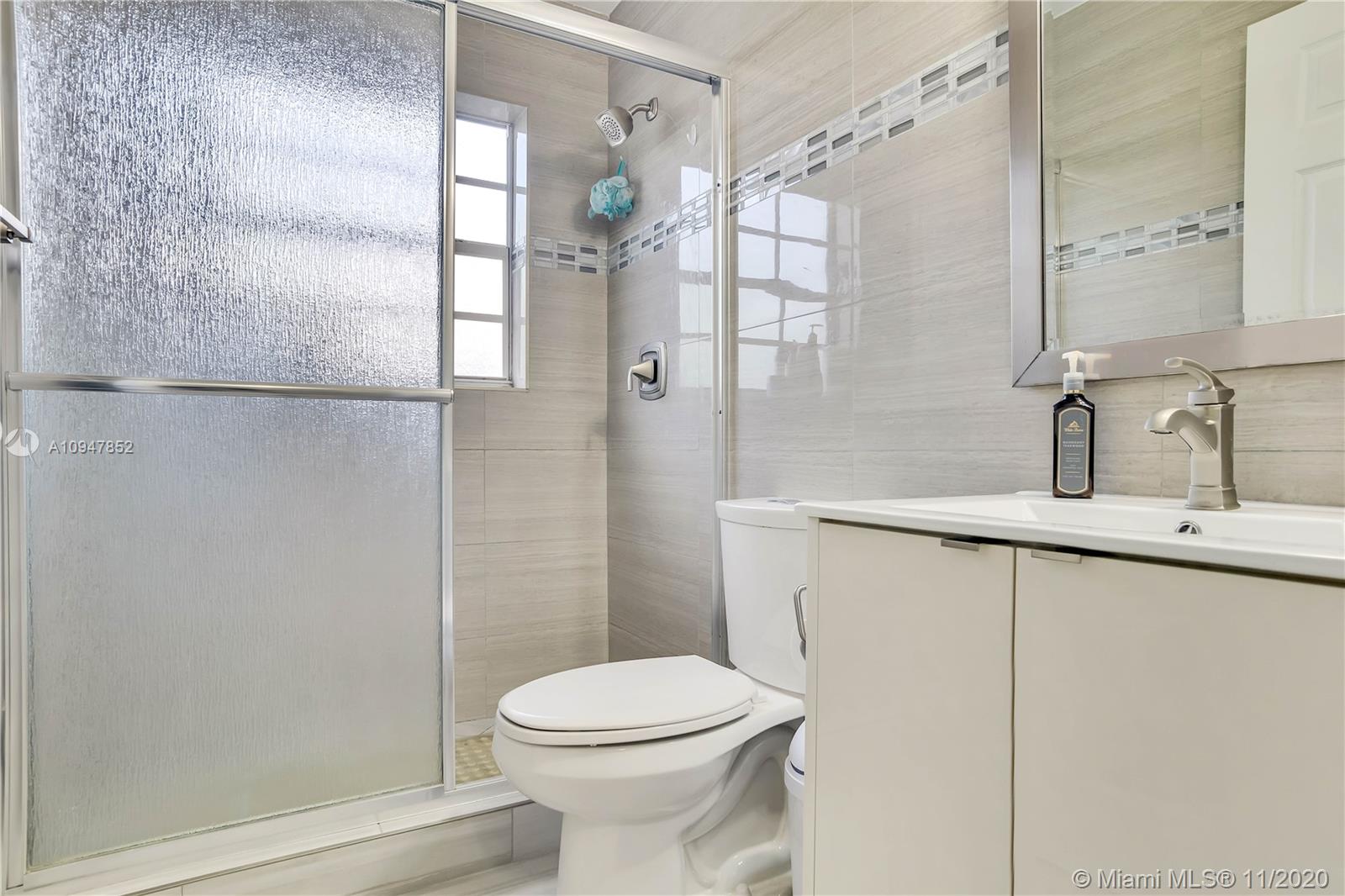 14851 Southwest 129th Place Road Miami, FL 33186 - Photo 25 of 41 Gallery Image 25