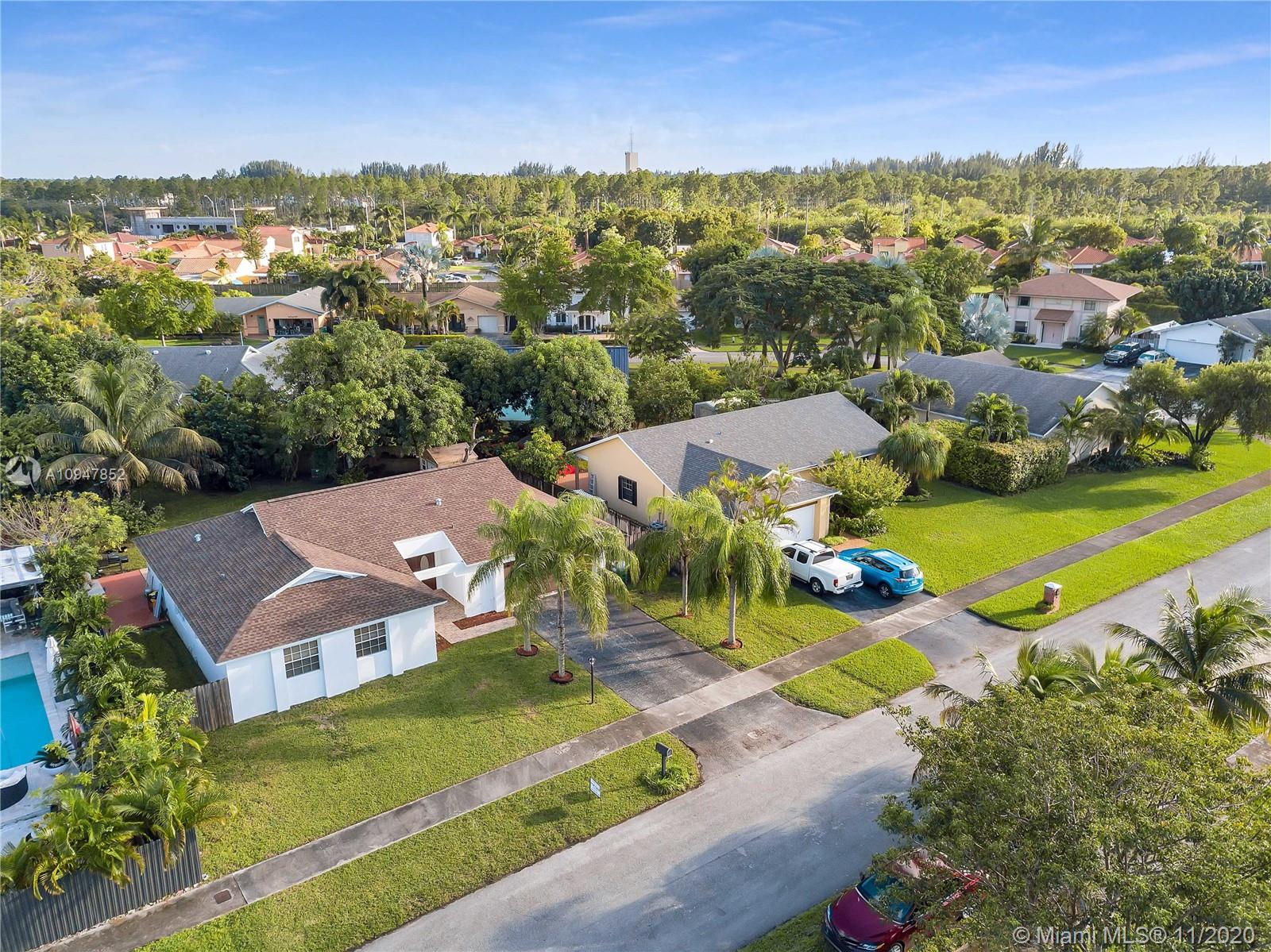 14851 Southwest 129th Place Road Miami, FL 33186 - Photo 4 of 41 Gallery Image 4