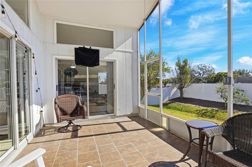 412 Emerald Cove Loop Lakeland, FL 33813 - Photo 16 of 48