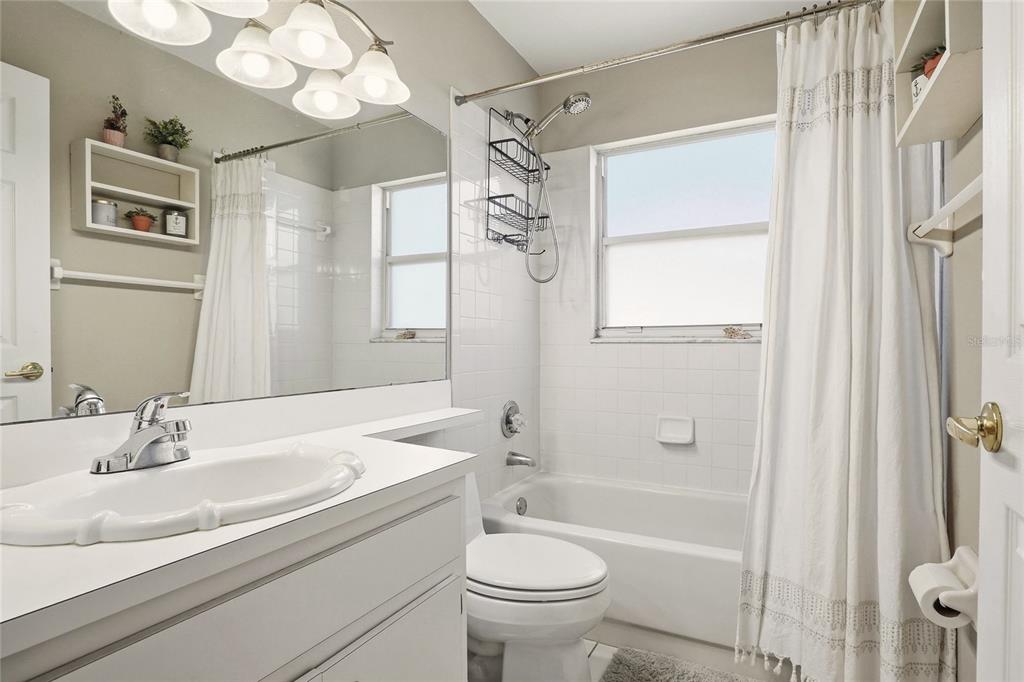 412 Emerald Cove Loop Lakeland, FL 33813 - Photo 21 of 48