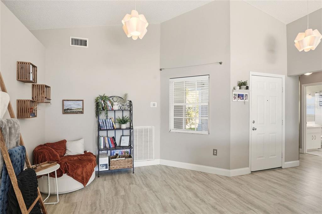 412 Emerald Cove Loop Lakeland, FL 33813 - Photo 31 of 48