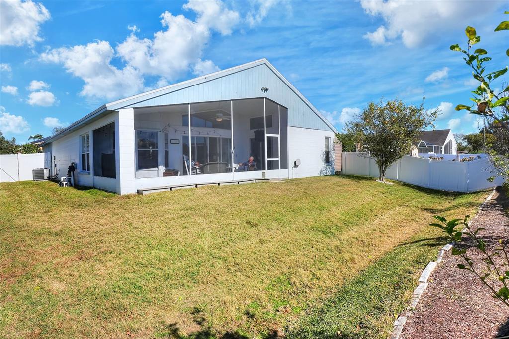 412 Emerald Cove Loop Lakeland, FL 33813 - Photo 39 of 48