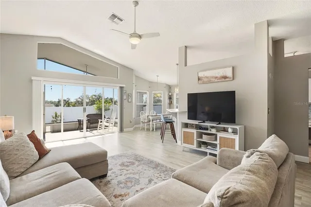 $325,500 | 412 Emerald Cove Loop, Lakeland, FL 33813