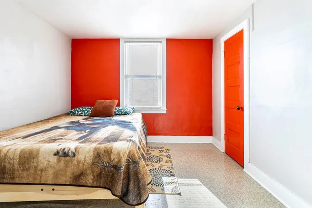 $229,900 | 735 East Marshall Street, Hastings, MI 49058