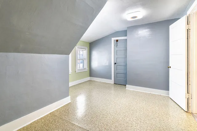 $229,900 | 735 East Marshall Street, Hastings, MI 49058