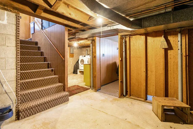 $229,900 | 735 East Marshall Street, Hastings, MI 49058