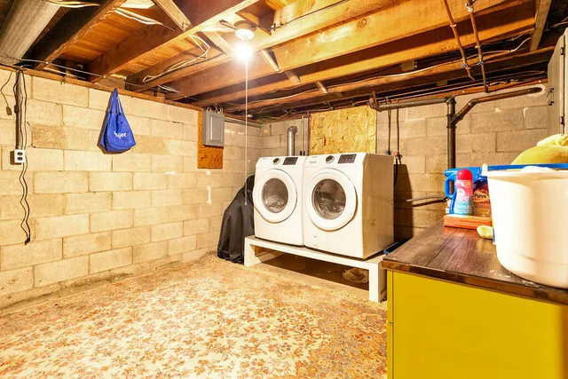 $229,900 | 735 East Marshall Street, Hastings, MI 49058