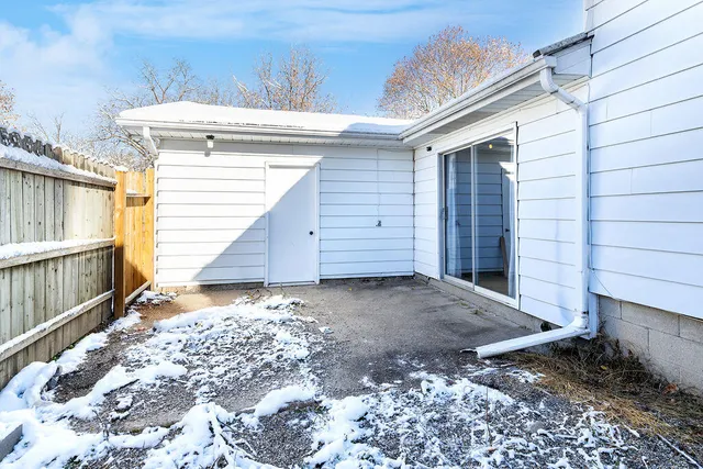 $229,900 | 735 East Marshall Street, Hastings, MI 49058