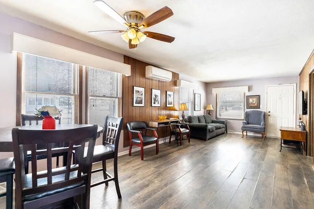 $229,900 | 735 East Marshall Street, Hastings, MI 49058