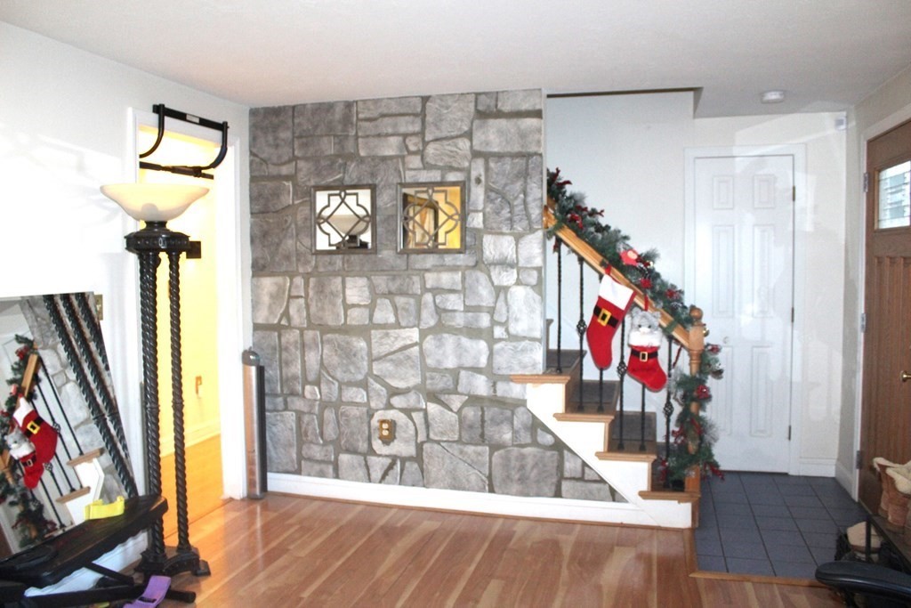 25 3rd Avenue Bellingham, MA 02019 - Photo 7 of 20 a view of entryway