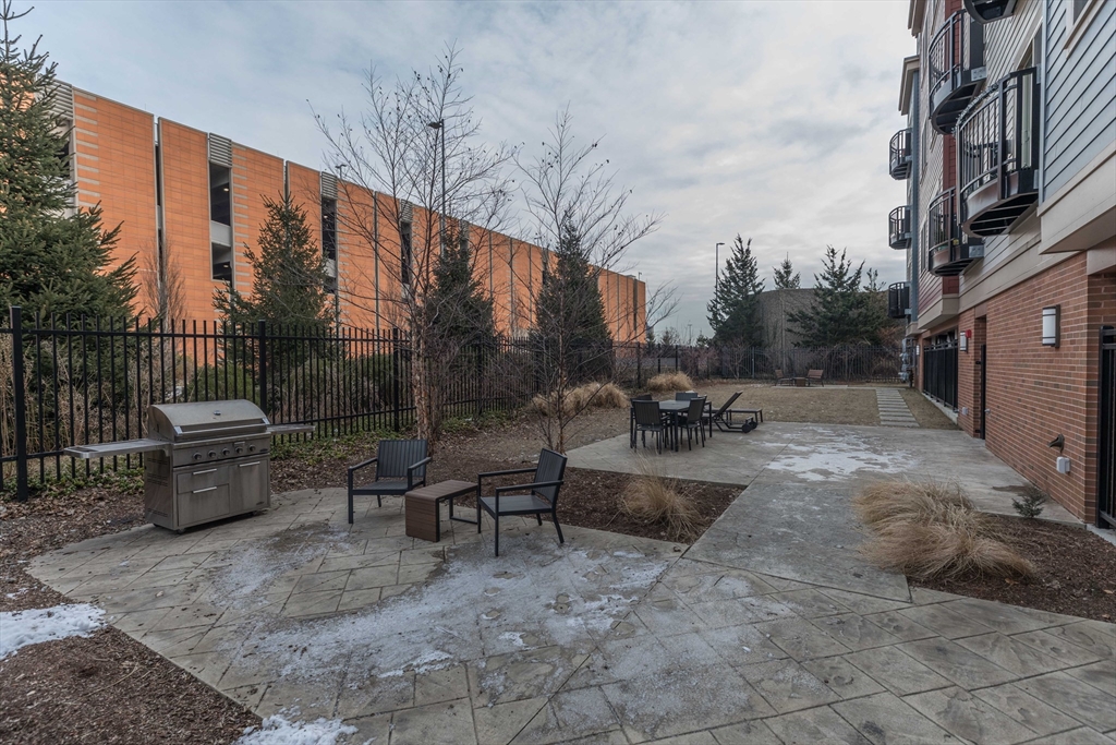 320 Maverick Street, Unit 505 Boston, MA 02128 - Photo 11 of 12