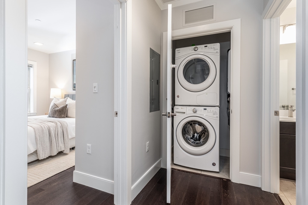 320 Maverick Street, Unit 505 Boston, MA 02128 - Photo 4 of 12