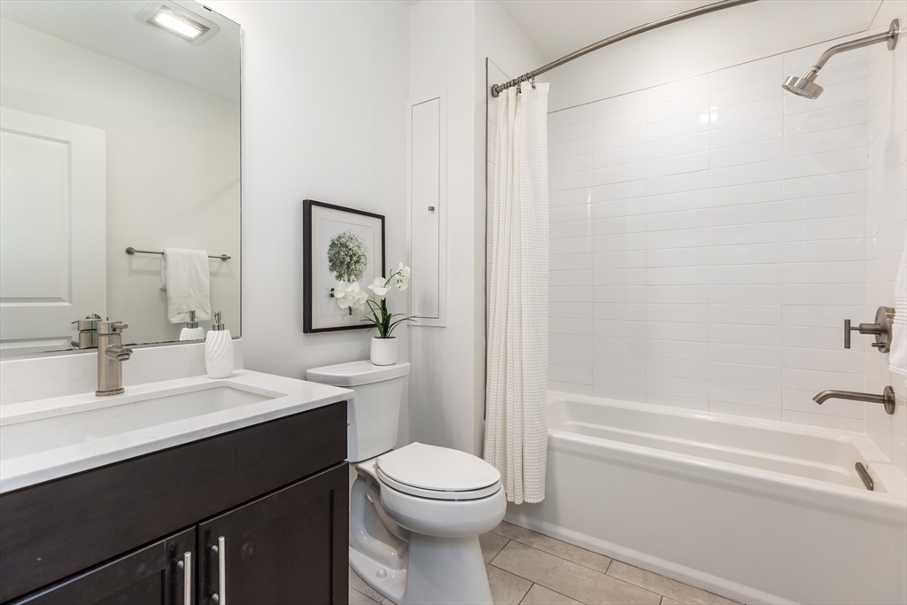 320 Maverick Street, Unit 505 Boston, MA 02128 - Photo 7 of 12