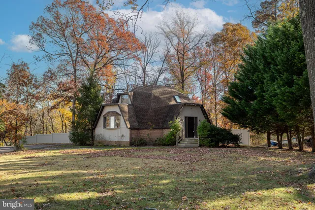 $635,000 | 811 Cedar Avenue, Essex, MD 21221