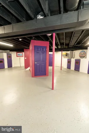 a view of a garage