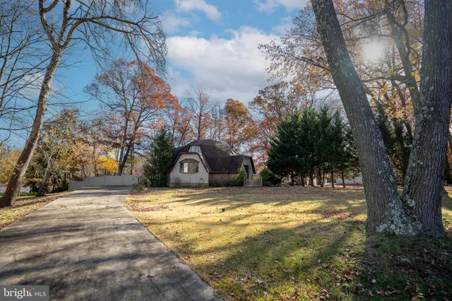 $635,000 | 811 Cedar Avenue, Essex, MD 21221